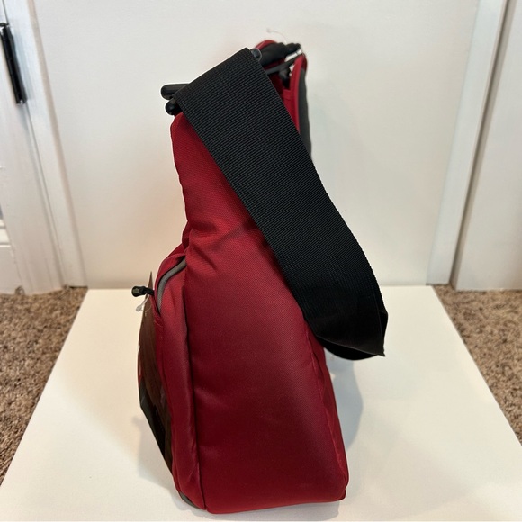 STM small phantom shoulder laptop bag red in color - Picture 7 of 10